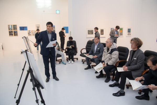 유인촌 문화체육관광부장관 방문 모습