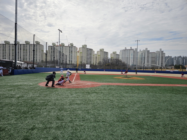 대전신흥초 야구부 경기 모습