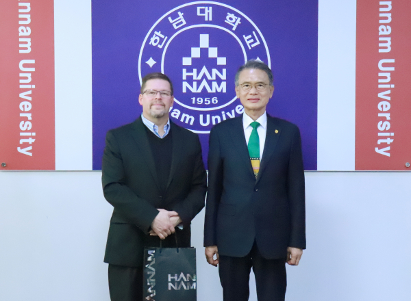 넬슨 교수 이승철 총장 방문