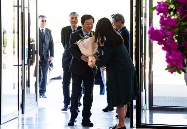 충남대학교 제20대 김정겸 총장 환영 사진