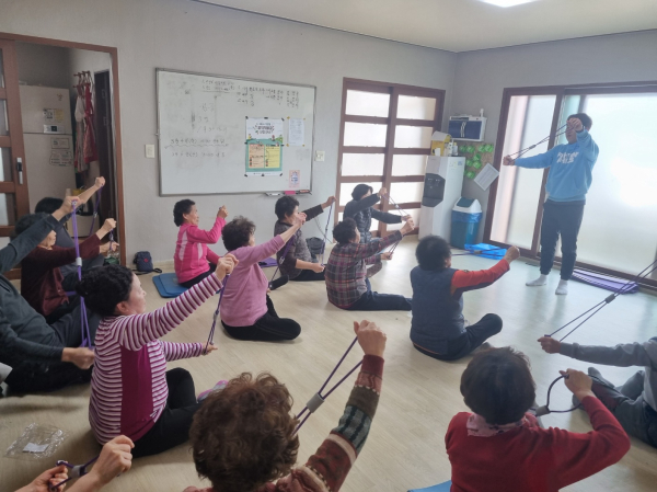 근력 교육 모습