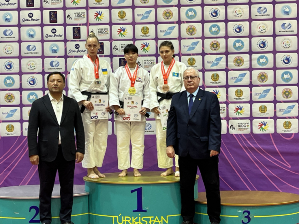 (정중앙) 이현아 선수 모습