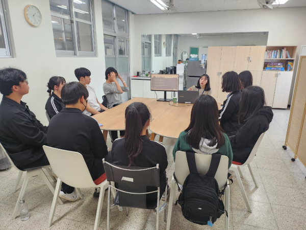 3월부터 12월까지 찾아가는 학교상담 ‘Re-Born’ 운영 모습