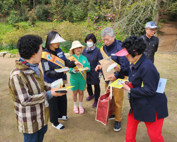 지난 26일 소원면 천리포수목원에서 진행된 합동 안전 캠페인