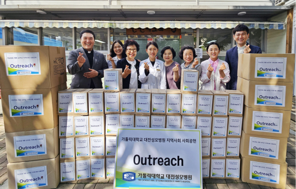 어버이날 무료급식소 찾아 배식봉사활동