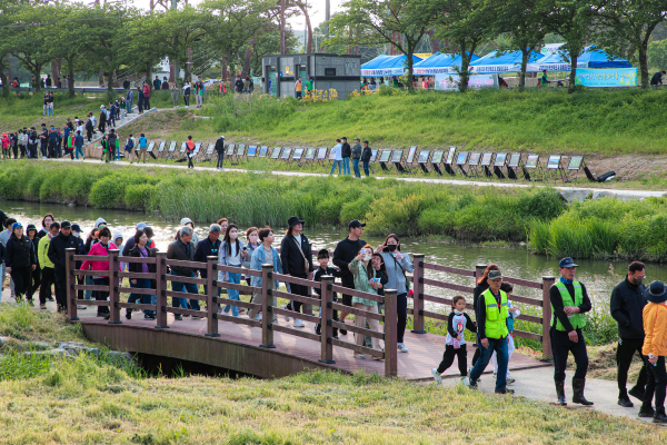 이팝나무길 걷기 축제 진행 모습