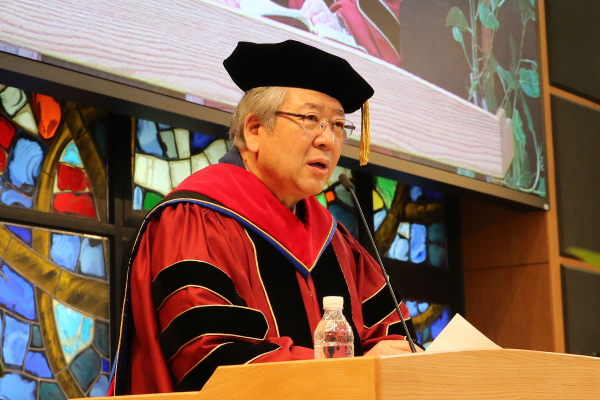 23일 오전 목원대 채플에서 열린 오정호 새로남교회 담임목사 명예신학박사학위 수여식 모습.