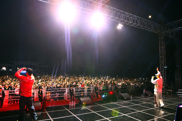 2024 청림축제 야간 연예인 축하 공연 모습