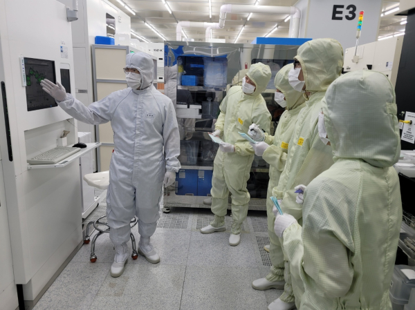 반도체 공정 전문가 과정 실습 모습
