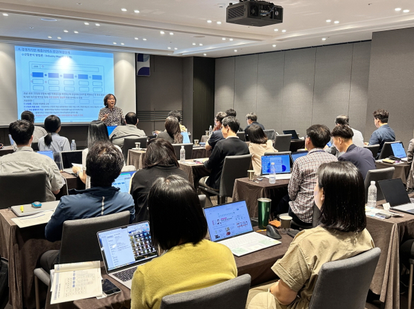 지난 28일과 29일, 2024 예비창업패키지 사업에 선정된 30개 팀을 대상으로 비즈니스 모델 고도화를 위한 ‘Best we pivot’ 전문가 특강 프로그램을 진행했다.