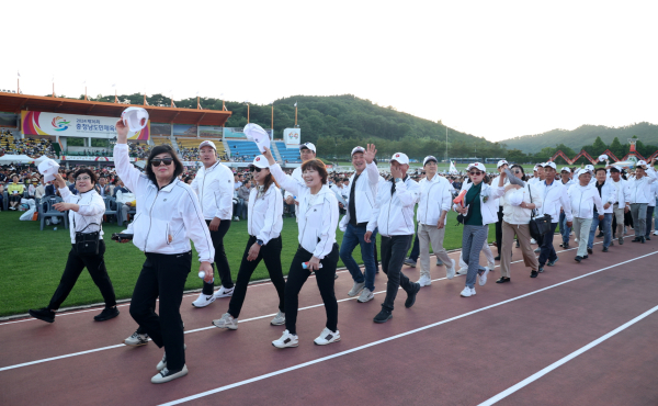 제76회 충청남도민체육대회에 참가한 태안군 선수단 (개회식 참석 모습)