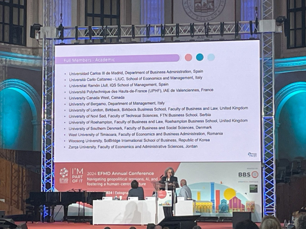 2024 EFMD 컨퍼런스사진(화면 아래에서 두번째가 우송대 솔브릿지국제경영대학)