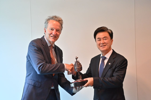 프레드릭 보스나르 네덜란드 농업자연식품품질부 특사를 접견한 김태흠 충남지사