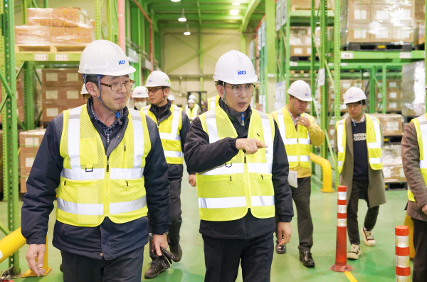 이완섭 서산시장이 지난 3월 11일 ㈜케이씨아이를 방문했다.