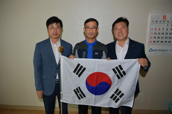 보훈가족 위문에 나선 최재구 예산군수