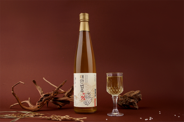 2024년 충남술 톱텐(TOP10)에 선정된 태안법주 모습.