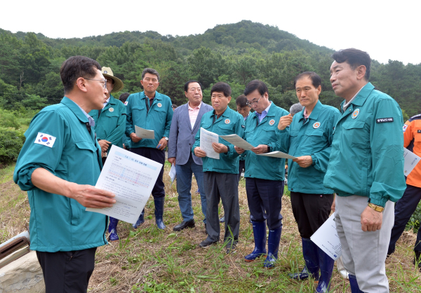 충남도의회 부여 수해현장 방문