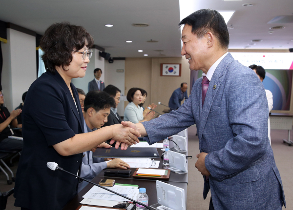 서구 건축위원회 위원 위촉식 개최 모습