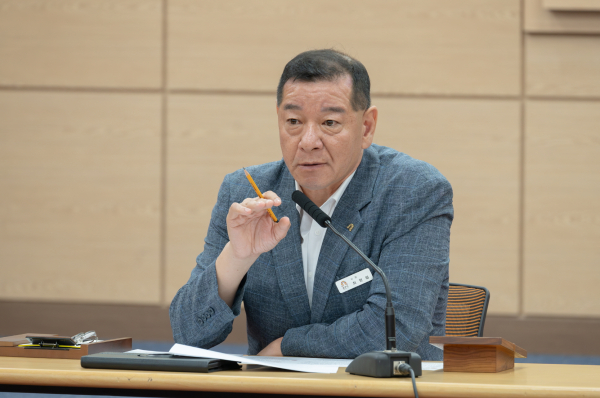 29일 시청 대백제실에서 열린 월중업무계획 보고회 진행 모습