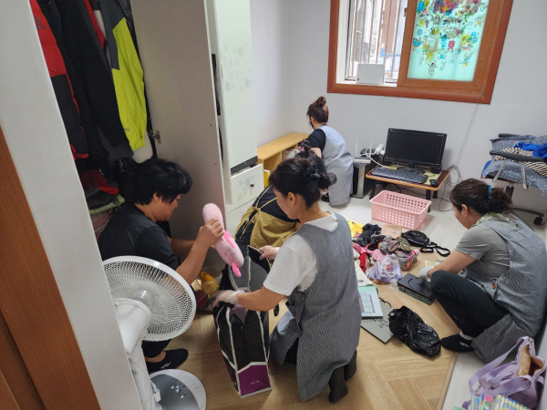 한국수납정리전문가협회 정리수납119와 함께 한부모가구 정리수납 지원 모습