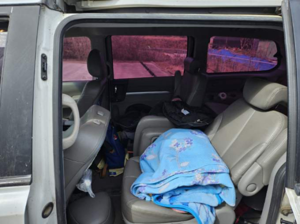 2023년 10월부터 사람의 왕래가 드문 지역 주차장 자신의 차 안에서 생활