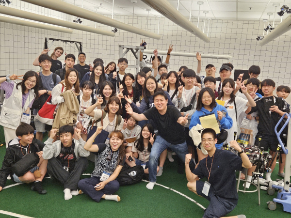 ‘학생 국외과학연구단지 체험프로그램’ 진행 기념사진