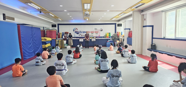 “태극기와 함께 GO! GO! GO! 캠페인 ”전개 모습