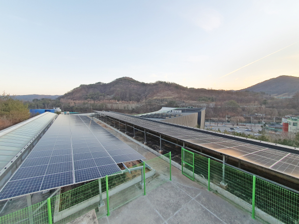 한효진, 태양광 발전 설비