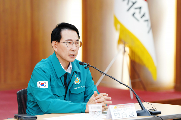 시청 중회의실에서 20일 열린 전시현안과제 토의 진행 모습