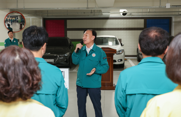 을지연습과 연계한 공습대비 민방위훈련 진행 모습