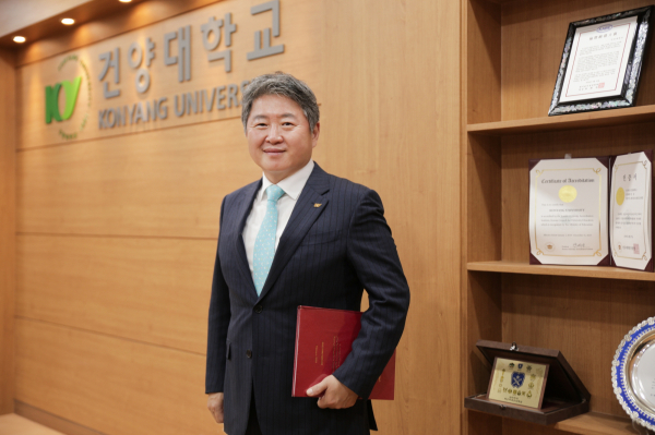 건양대 김용하 총장