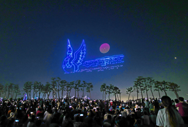 드론쇼 진행 모습