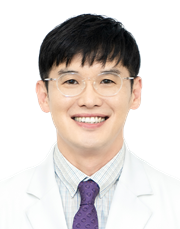 유성선병원 치과센터 윤선웅 전문의