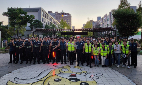 대전둔산경찰서·대전자치경찰위원회 ‘안전한 추석 나기’ 합동 순찰