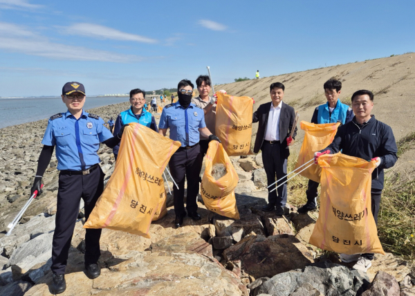 '국제 연안정화의 날' 맞이 해양 정화 활동 진행 모습
