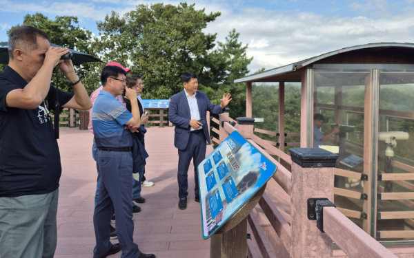 공동대표단이 26일 서산버드랜드를 현장 답사하는 모습