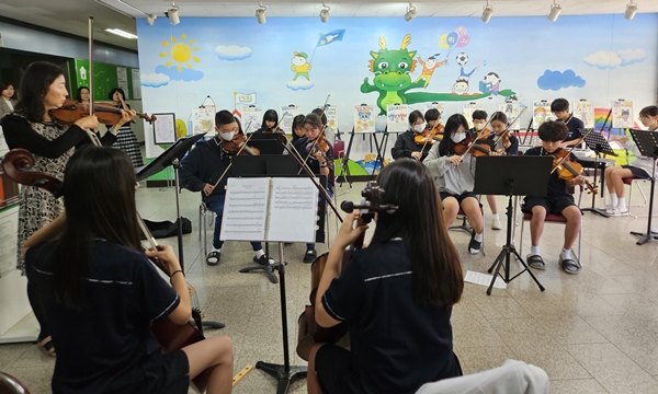 스승의날 깜짝 버스킹