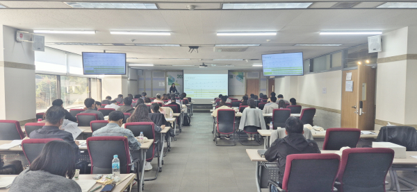 한국산림복지진흥원은 지난 31일 ‘2025년도 취약지역 녹색 인프라 확충사업’ 선정 시행자 60여 명을 대상으로 사업설명회 개최했다