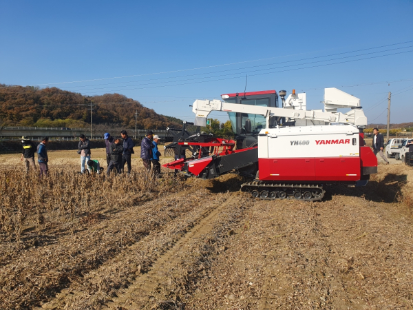 콩 콤바인 수확 연시회 개최