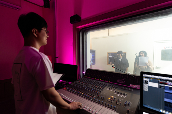 한국영상대 미디어보이스학과 녹음 봉사활동 진행 모습