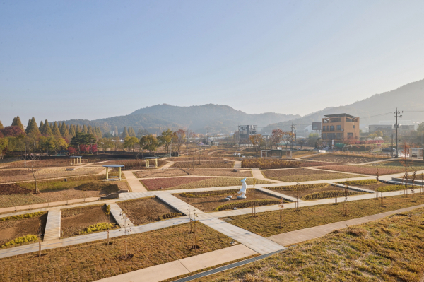 ‘신정호 지방정원’ 준공 현장