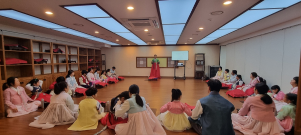 한국효문화진흥원 연계 가족사랑 힐링데이 운영 모습