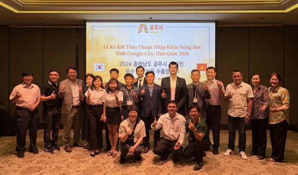 공주시 시장개척단, 베트남 시장 방문 모습