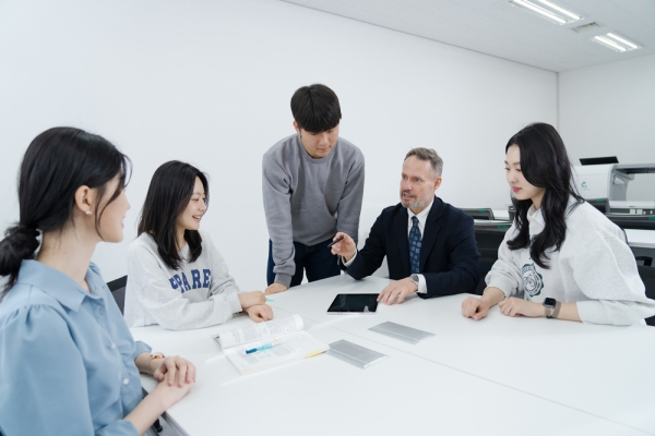 남서울대 국제대학원 IBEC 이수자, IB 국제학교 교사로 임용