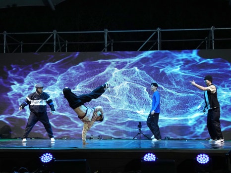 삽교호에 가면 무도회 모습