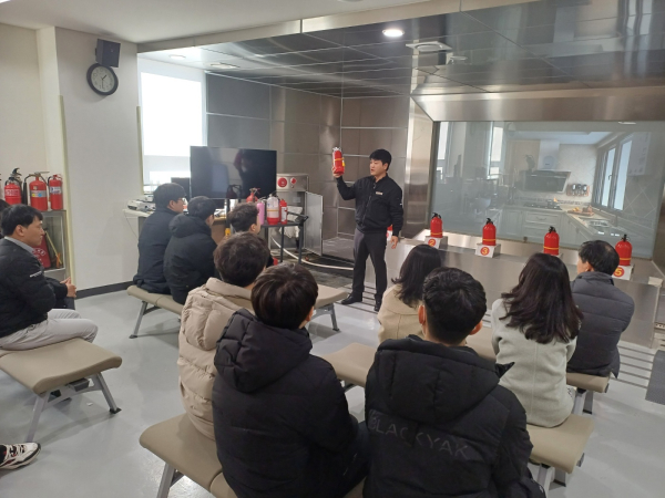 ‘2024년 직장민방위대원(직원) 안전체험교육’ 진행 모습