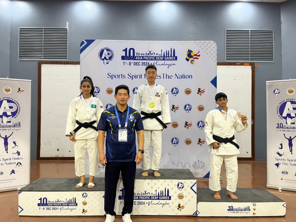 세종시장애인체육회 정숙화 선수(왼쪽 두번째)