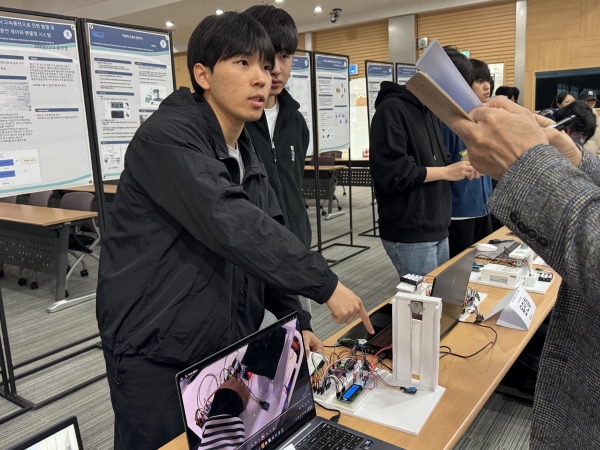 지난 12일, 천안캠퍼스 한누리관에서 시스템반도체 분야 IC-PBL 성과발표회 개최