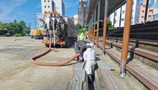 배수로 작업 사진