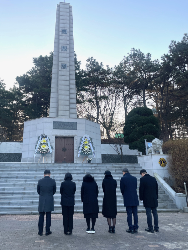 을사년 신년 참배 모습